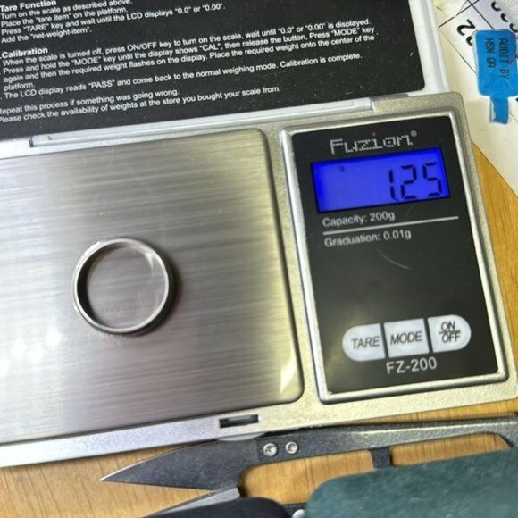 14K White Gold sz9 Faceted *reduced as the underside is dented, see last photo. - Picture 10 of 11